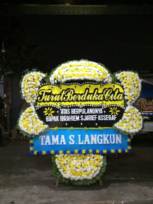 Papan Bunga Duka di Dolok Sanggul